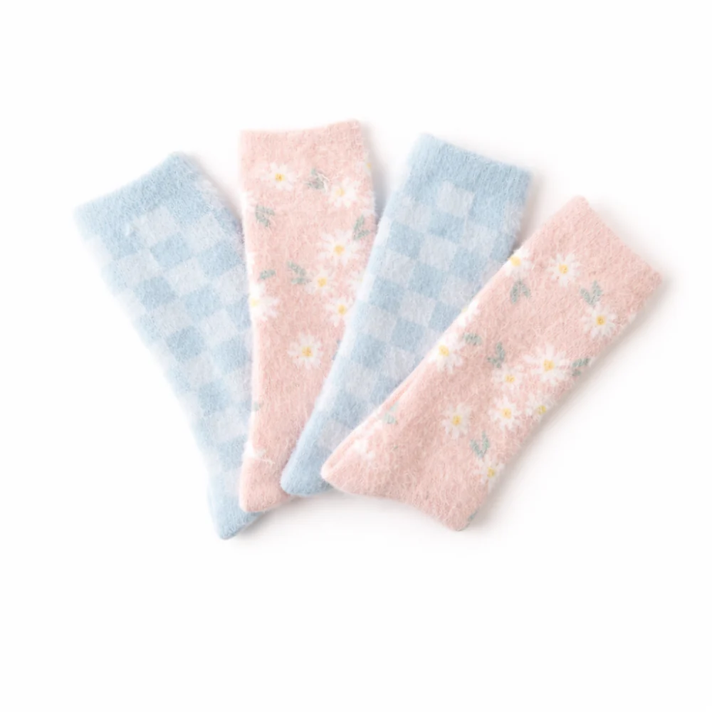 K&Co. Petal Series Bed Socks 2pk - PINK DAISY - Image 4