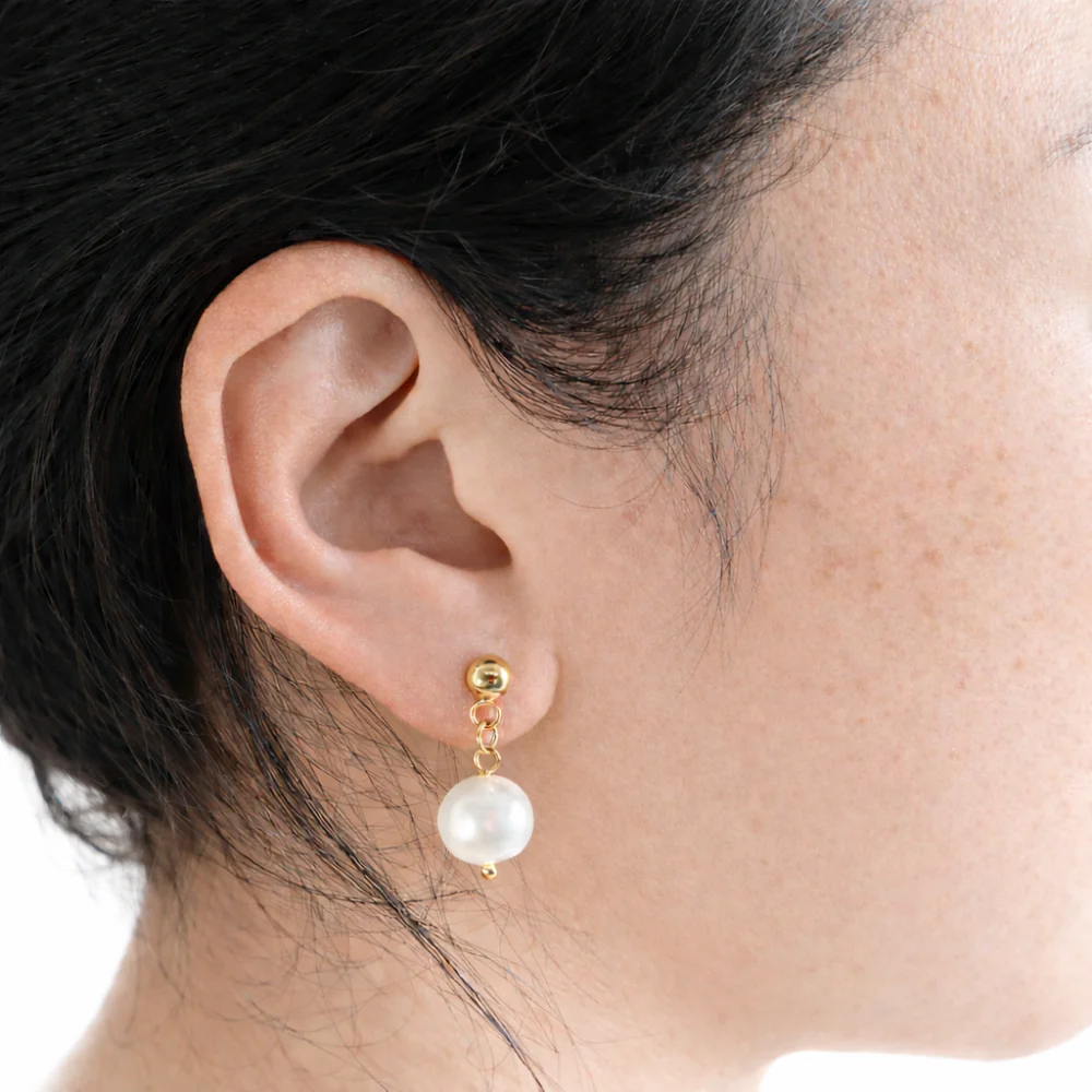 K&Co. Signature Jewellery Erin Pearl Earrings - GOLD - Image 2