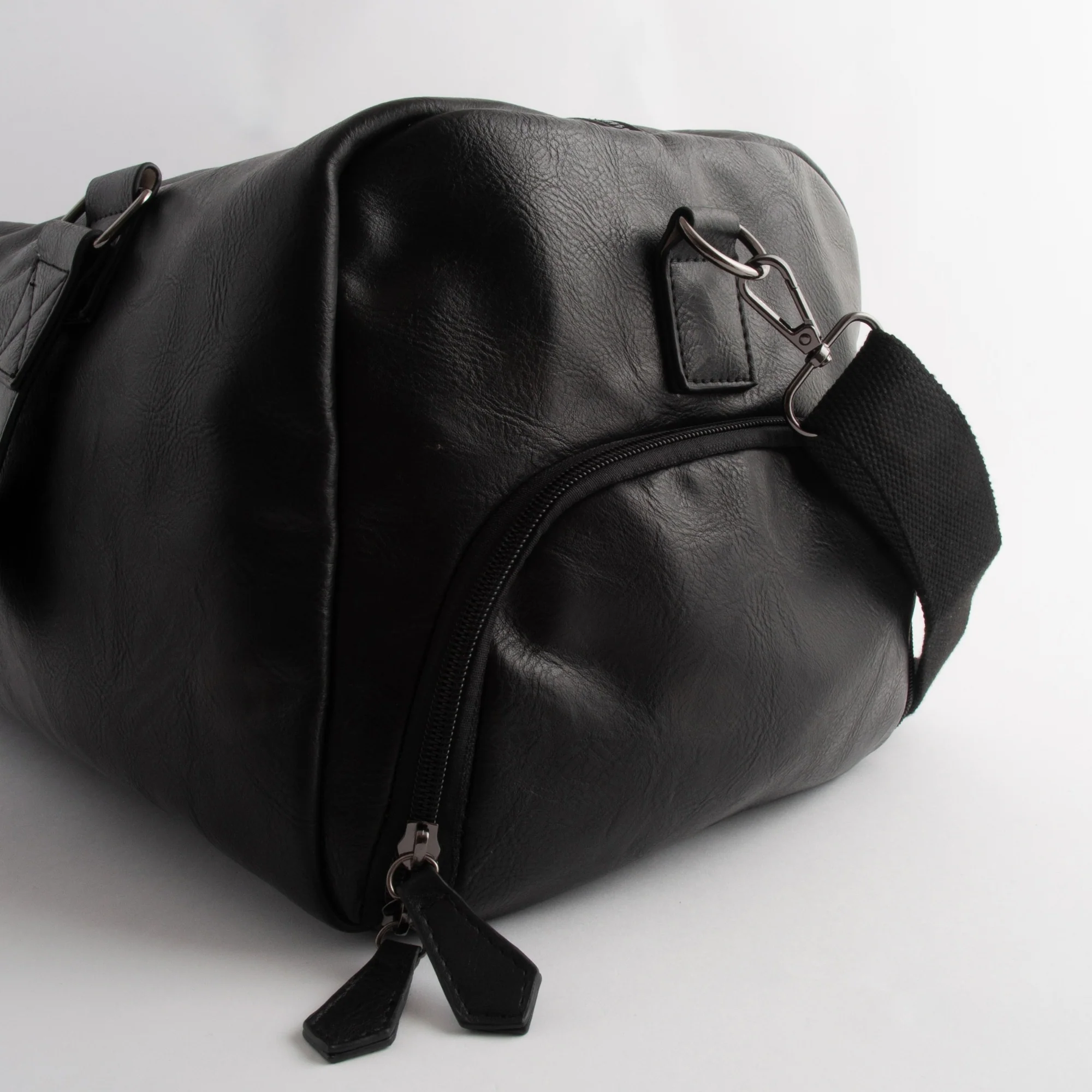 Kaiser Faux Leather Weekender Bag - BLACK - Image 4