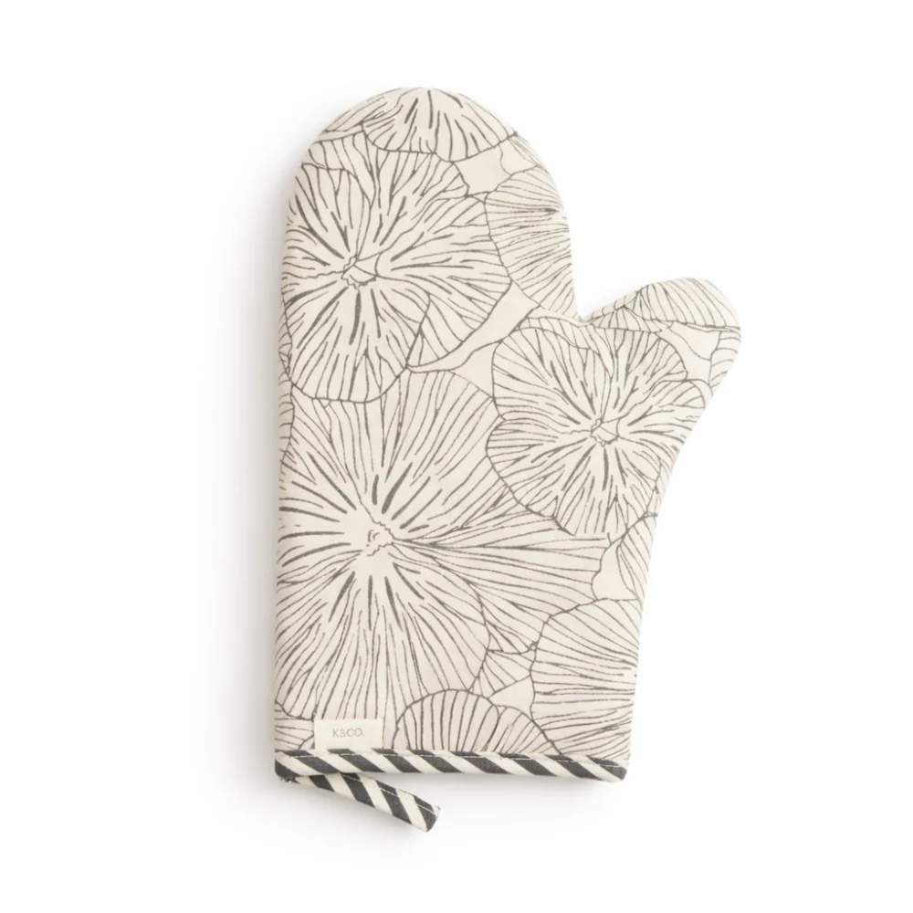 Lake House Collection Oven Mitt - POSY PETAL