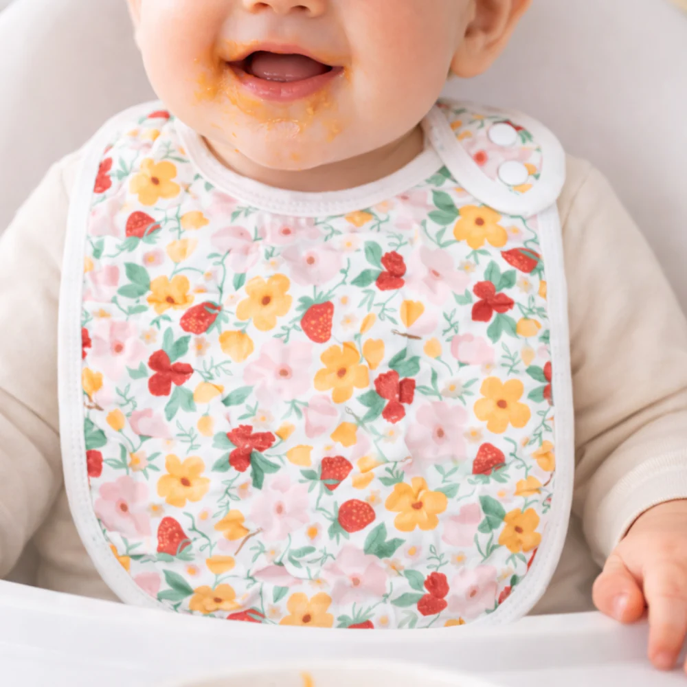 Market Day - Baby Muslin Bib 2pk - STRAWBERRY FIELDS - Image 3