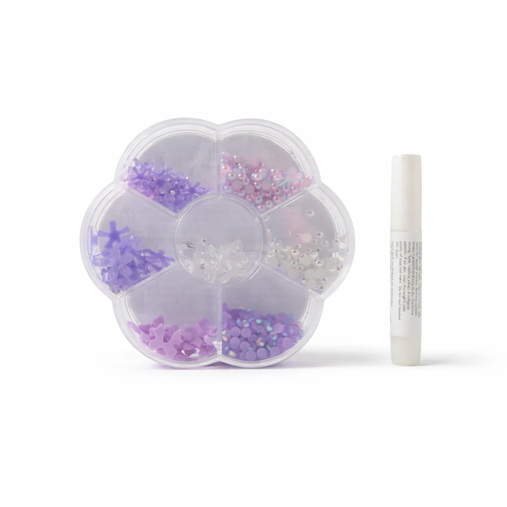 The Daisy Edit Nail Gems - BOWS - Image 2